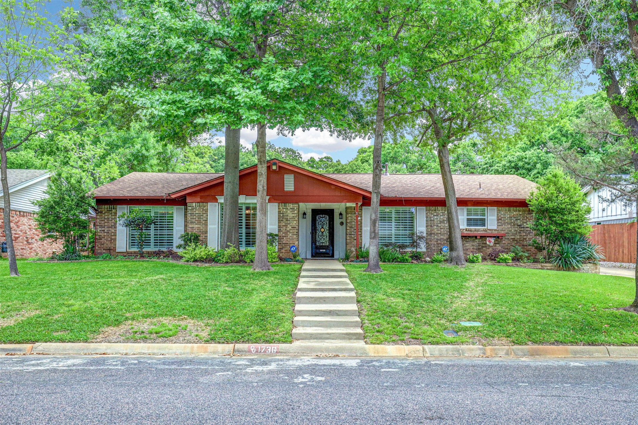 1736 Northridge Drive Hurst TX 76054