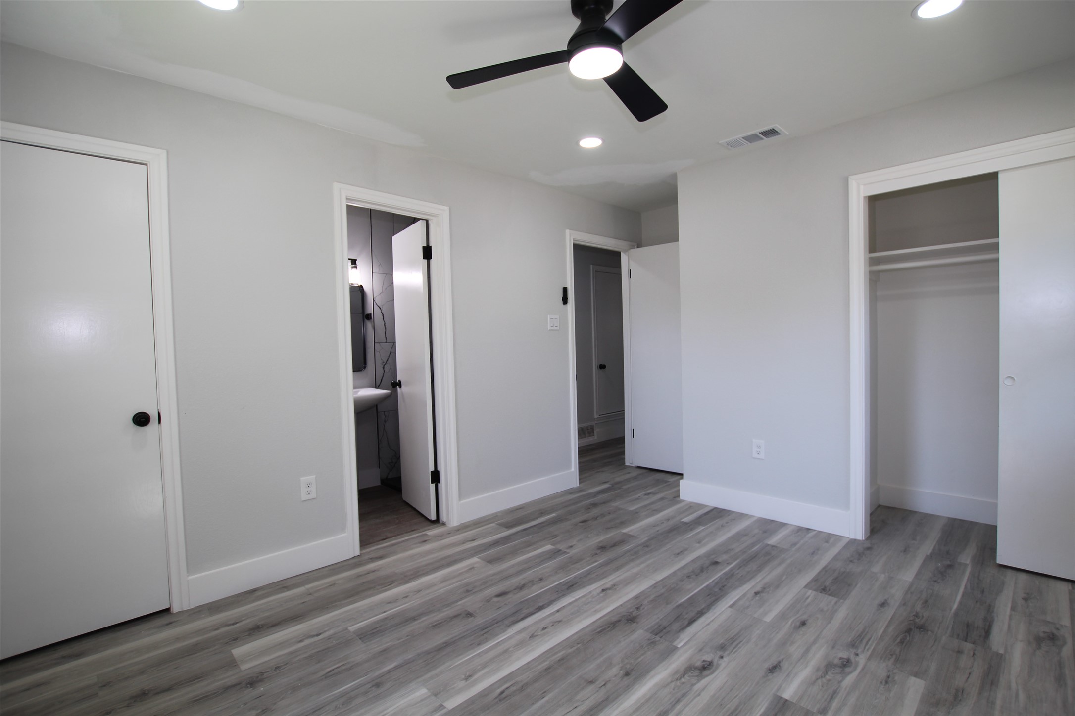 4502 Live Oak Drive Mesquite TX 75150