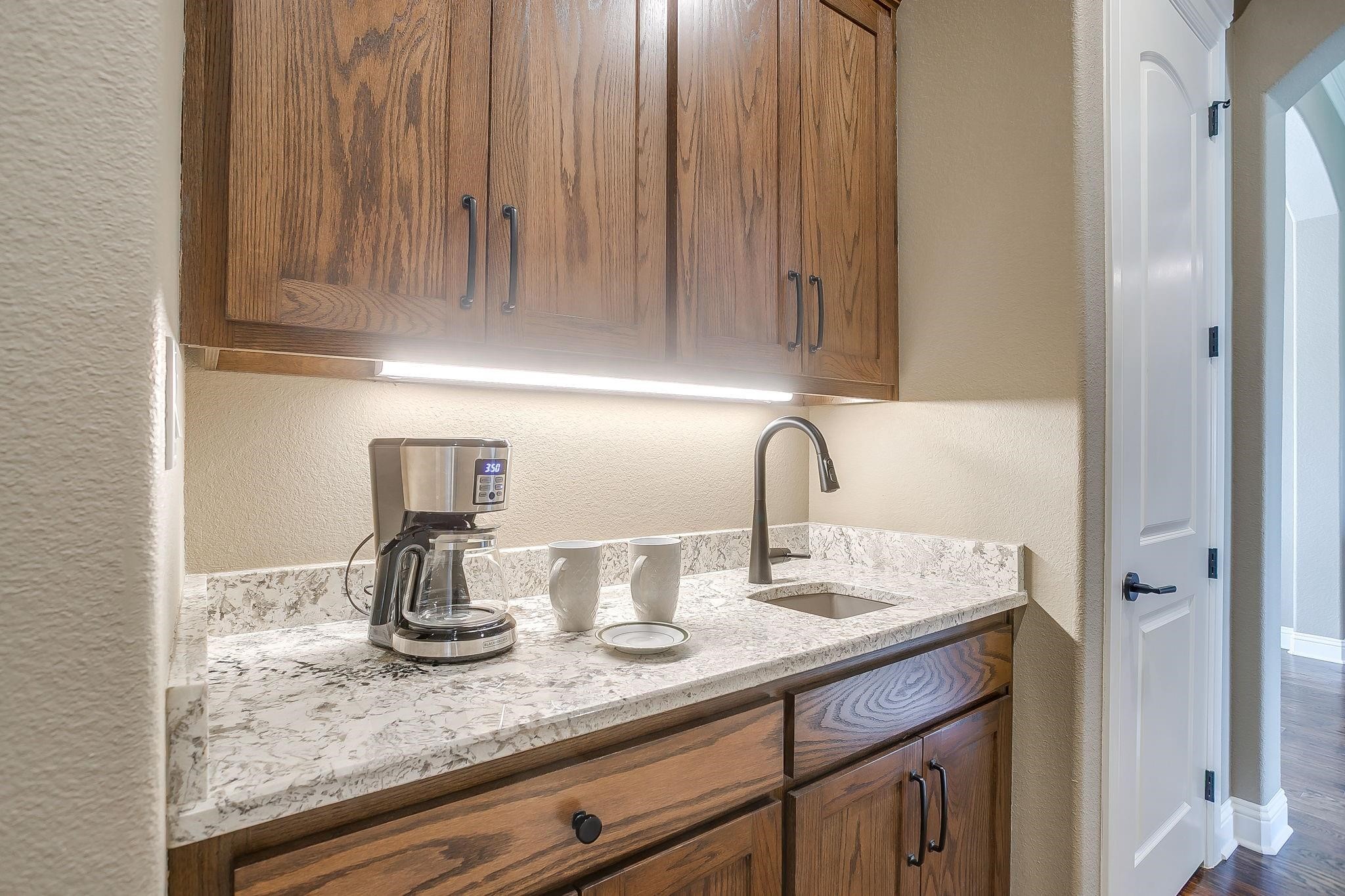 104 Woodview Creek Trail Fort Worth TX 76108