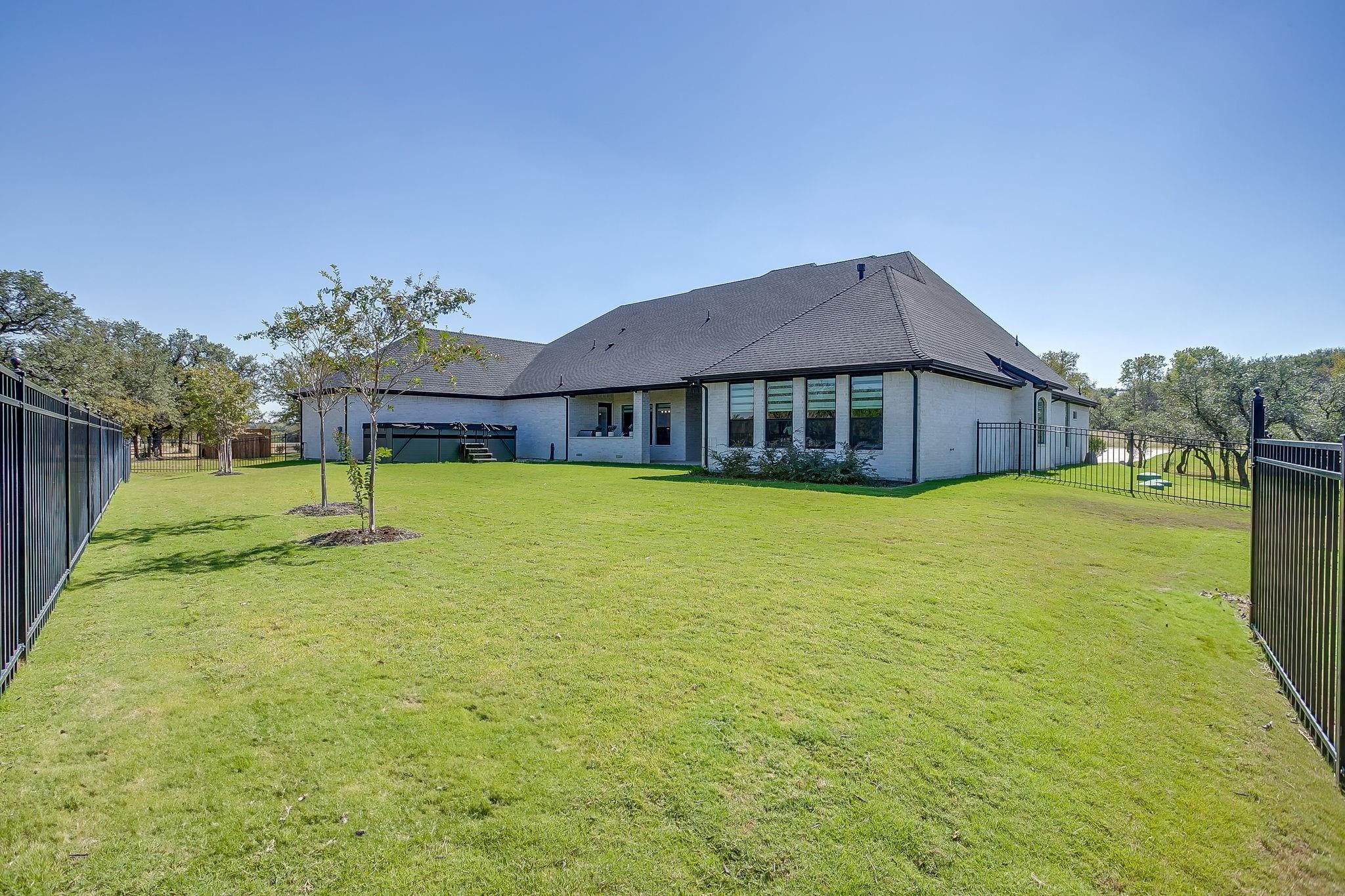 104 Woodview Creek Trail Fort Worth TX 76108
