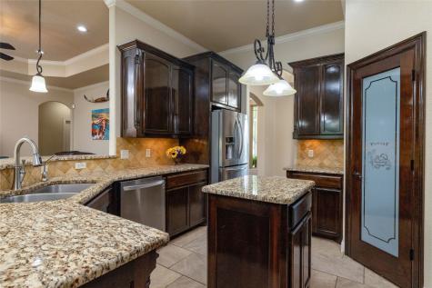 208 Ellis Creek Drive Weatherford TX 76085
