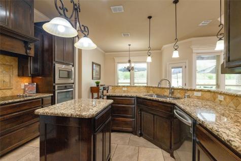 208 Ellis Creek Drive Weatherford TX 76085