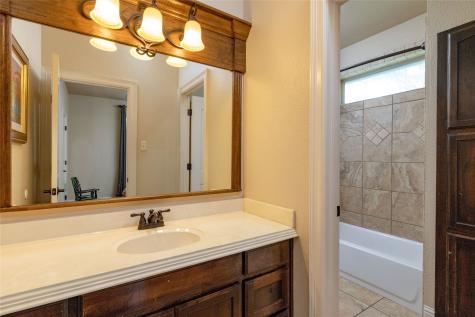 208 Ellis Creek Drive Weatherford TX 76085