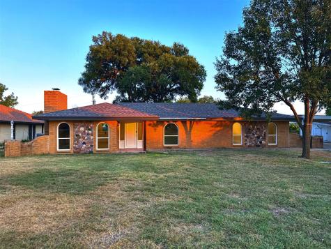 5358 Starlight Drive S Fort Worth TX 76126
