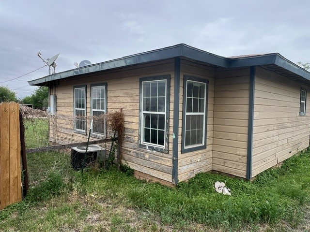 330 Avenue M Anson TX 79501