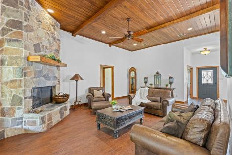 1445 County Road 428 Stephenville TX 76401