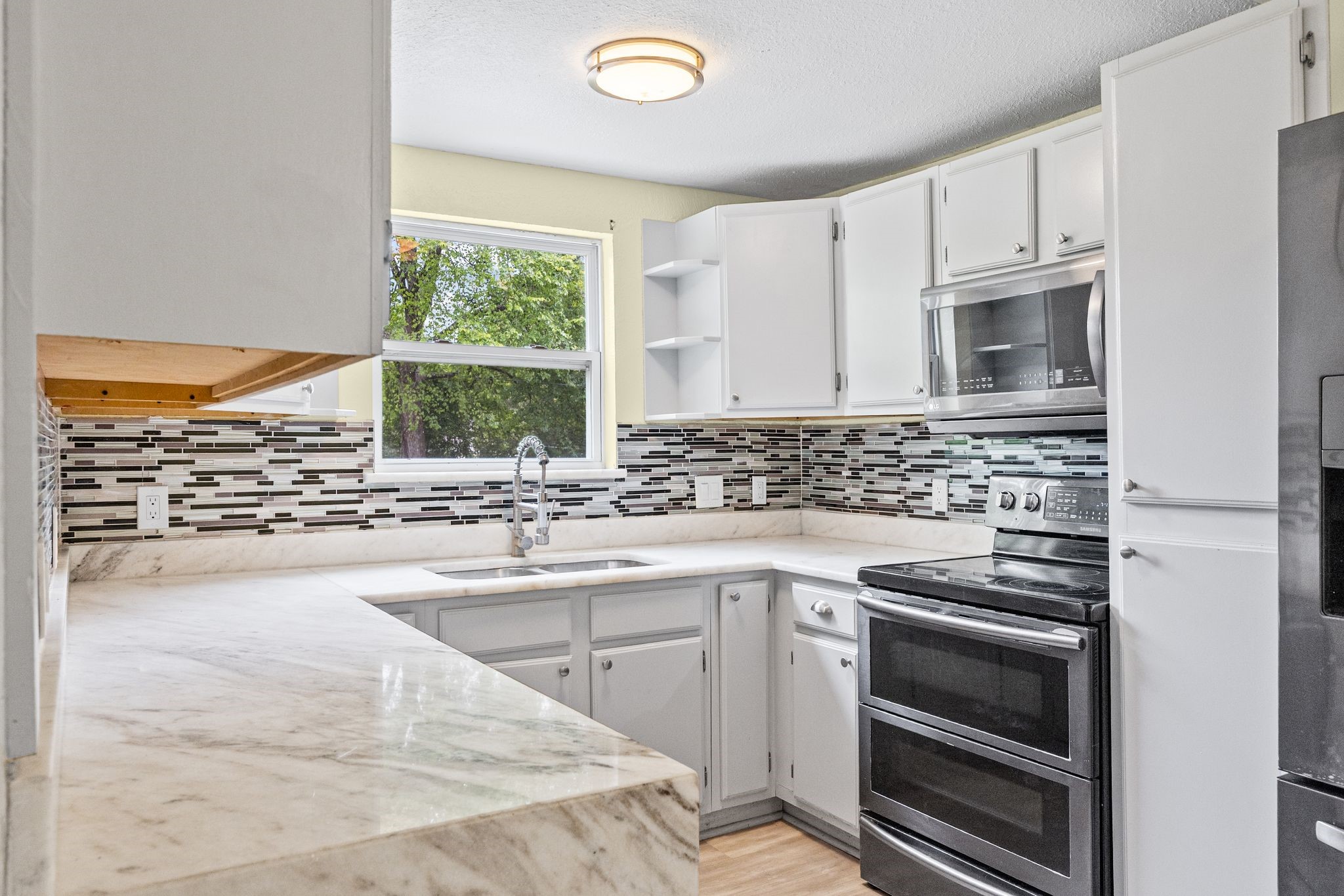 208 Lee Ivie Lane Emory TX 75440