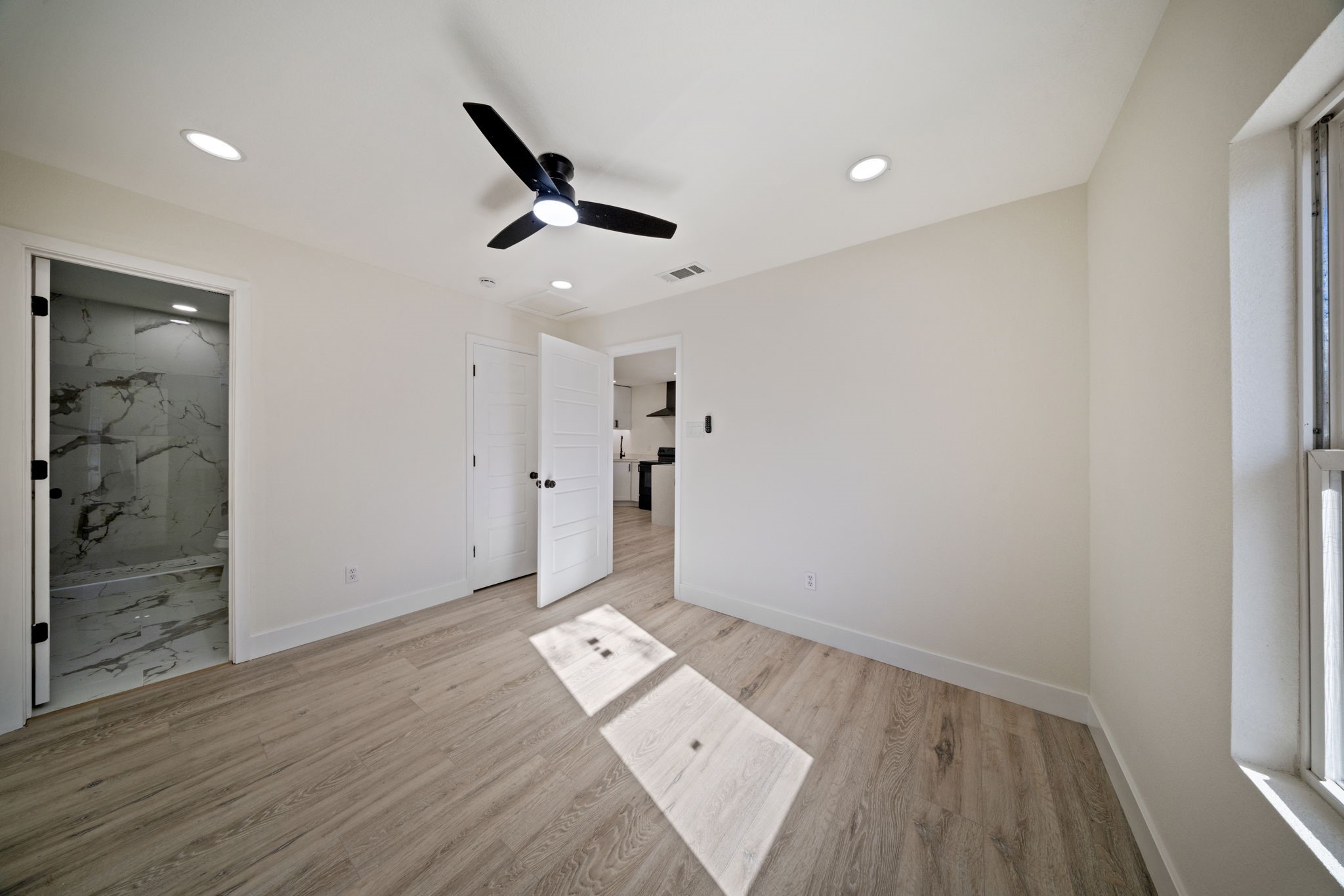 1817 Newton Street Arlington TX 76010