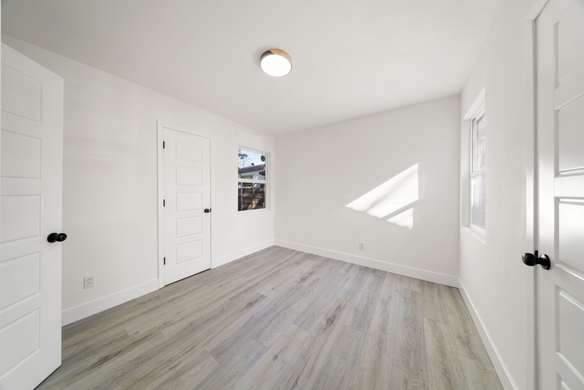 1817 Newton Street Arlington TX 76010