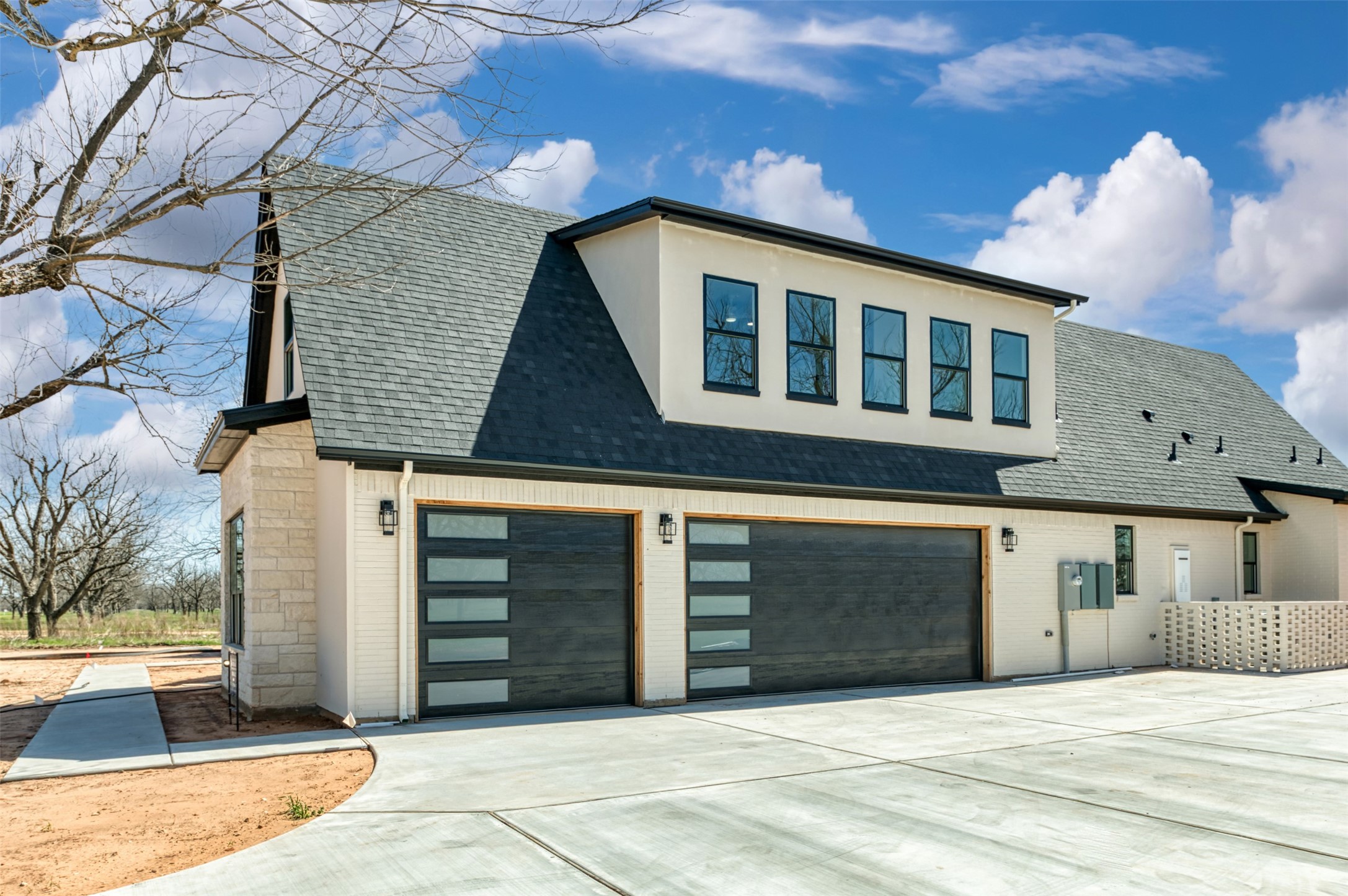 1637 Earhart Drive Granbury TX 76049