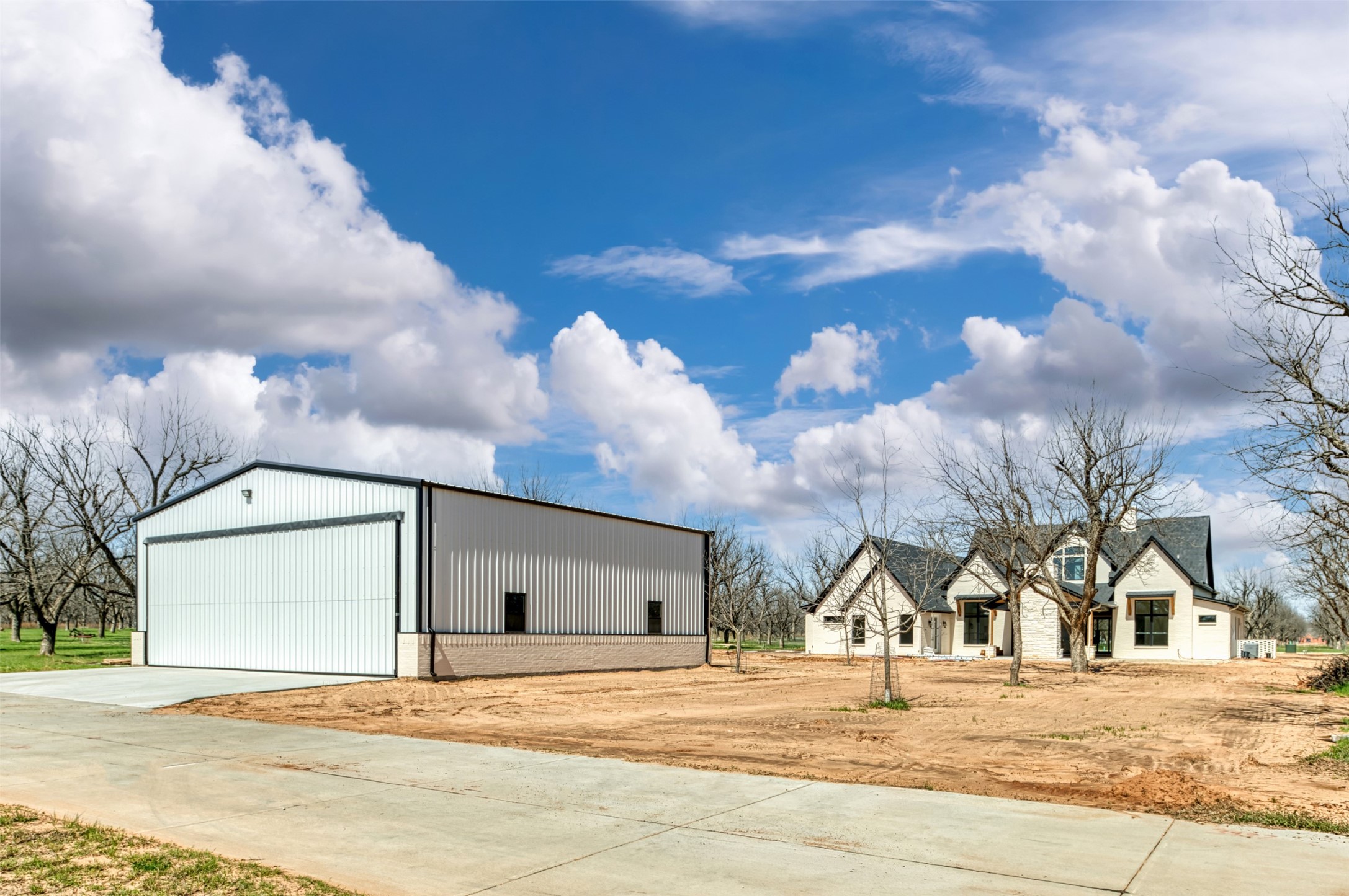 1637 Earhart Drive Granbury TX 76049