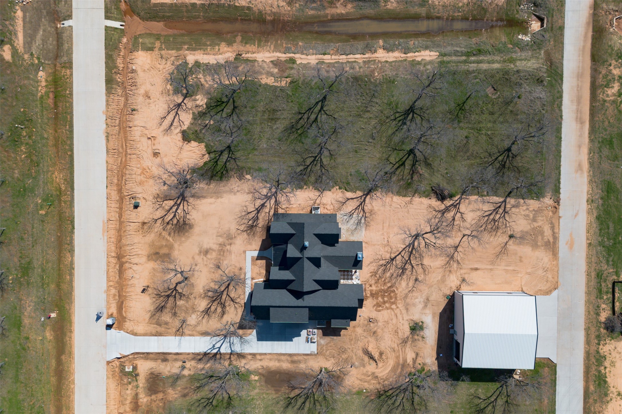 1637 Earhart Drive Granbury TX 76049
