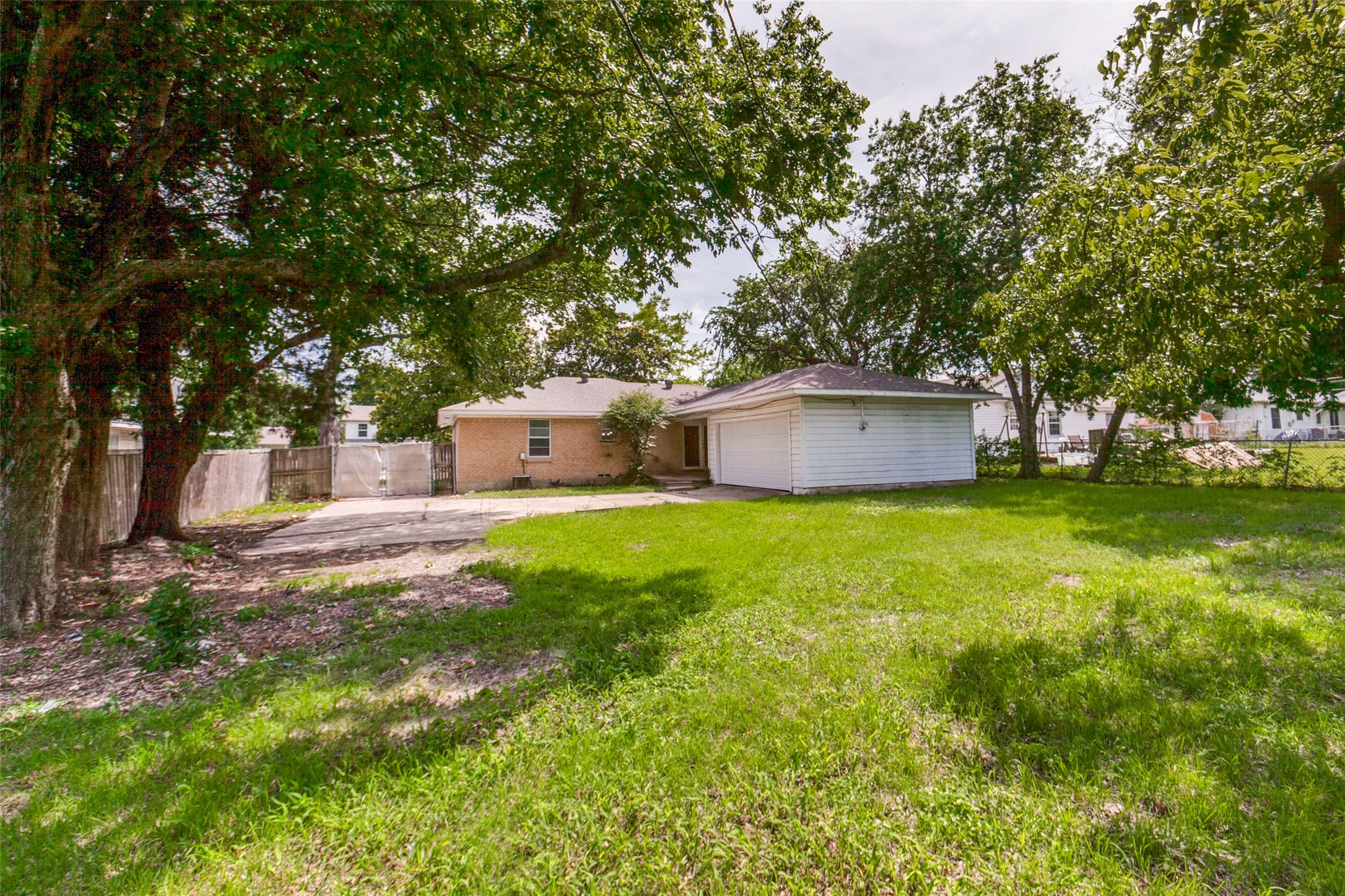 325 Hillside Avenue Richardson TX 75081