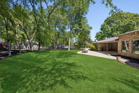 732 Creek Valley Court Allen TX 75002