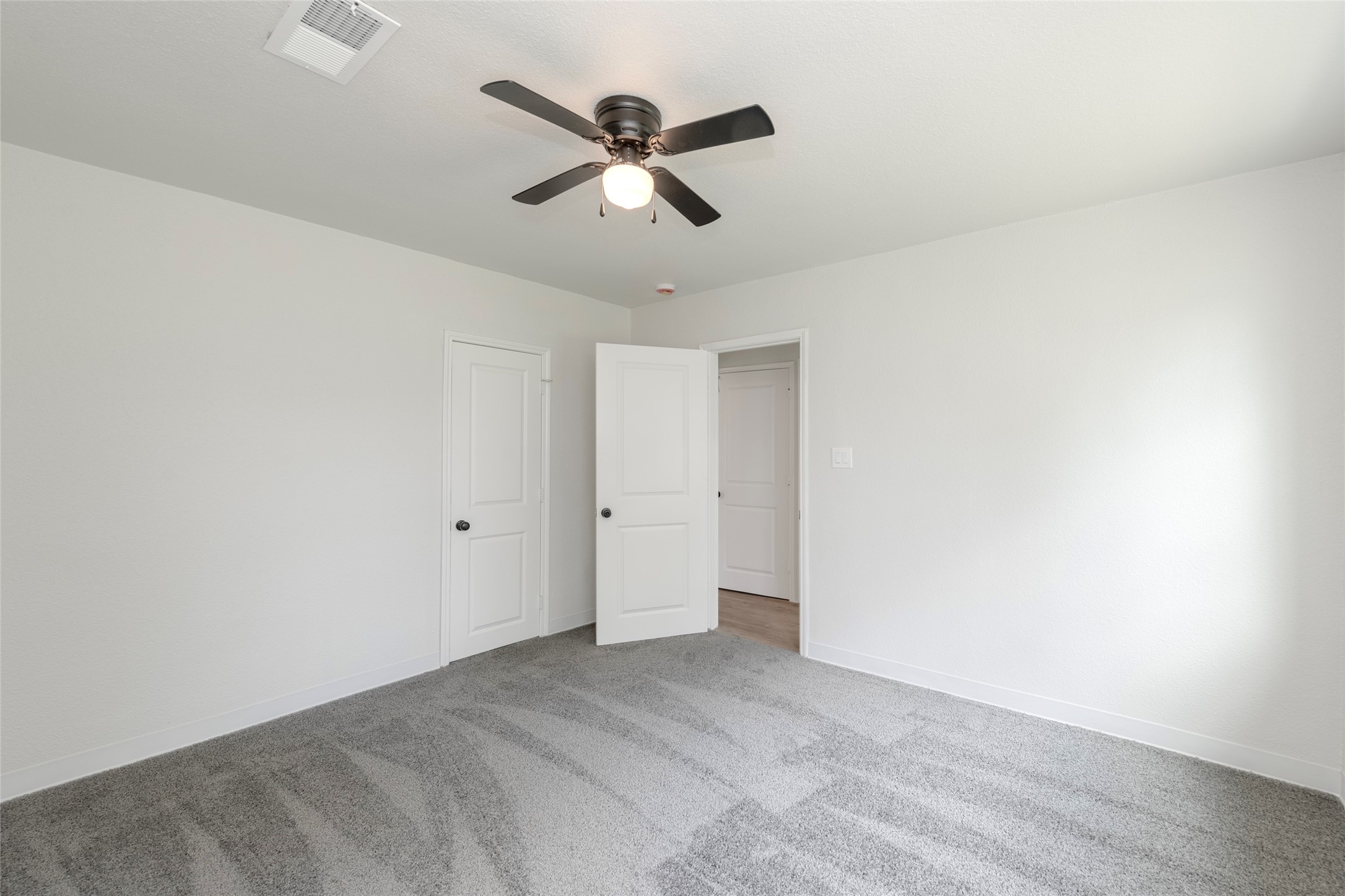 3924 Dismount Street Dallas TX 75211