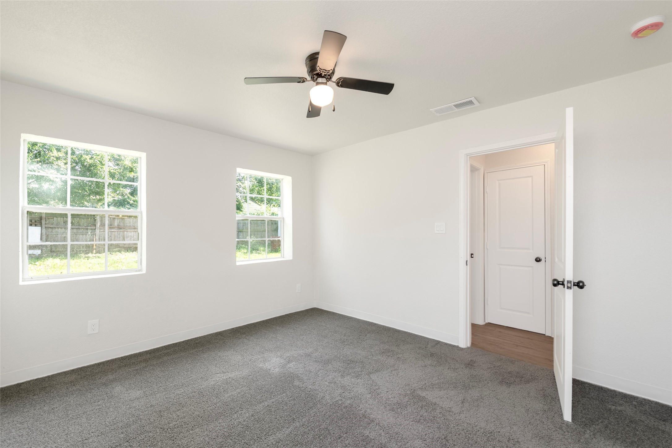 3924 Dismount Street Dallas TX 75211