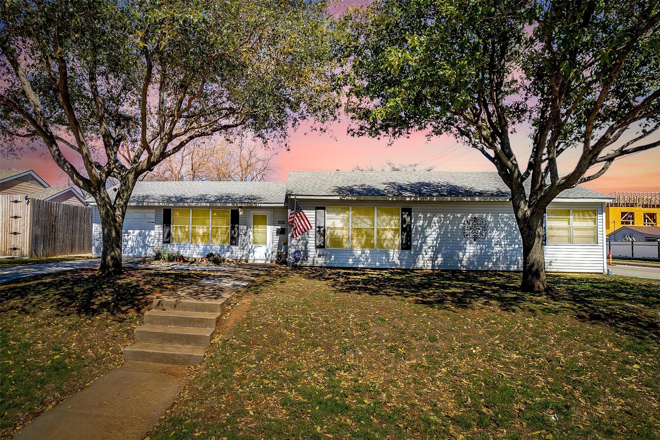 6000 Locke Avenue Fort Worth TX 76116