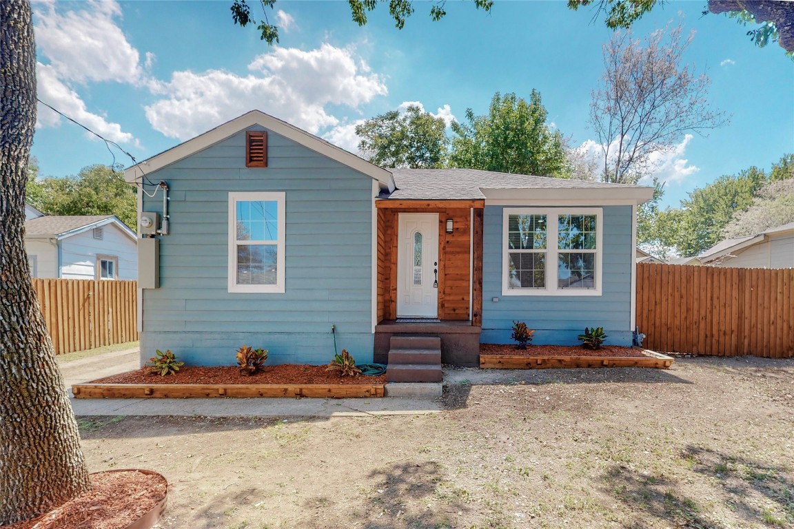 4034 Western Street Dallas TX 75211