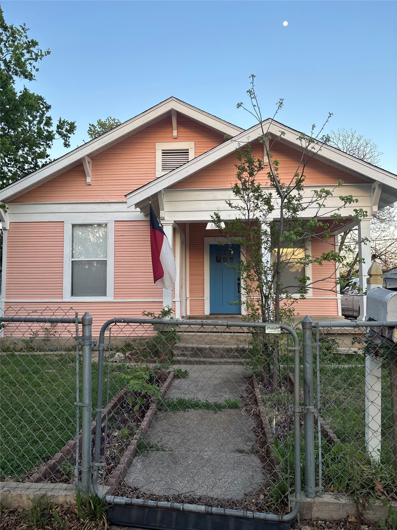620 S Willomet Avenue Dallas TX 75208