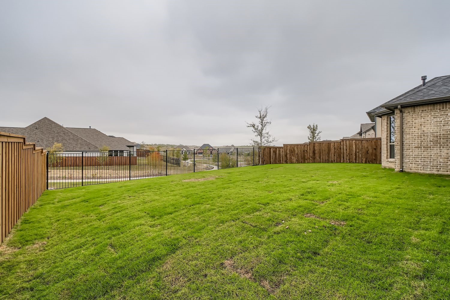 150 Longhorn Bend Rhome TX 76078