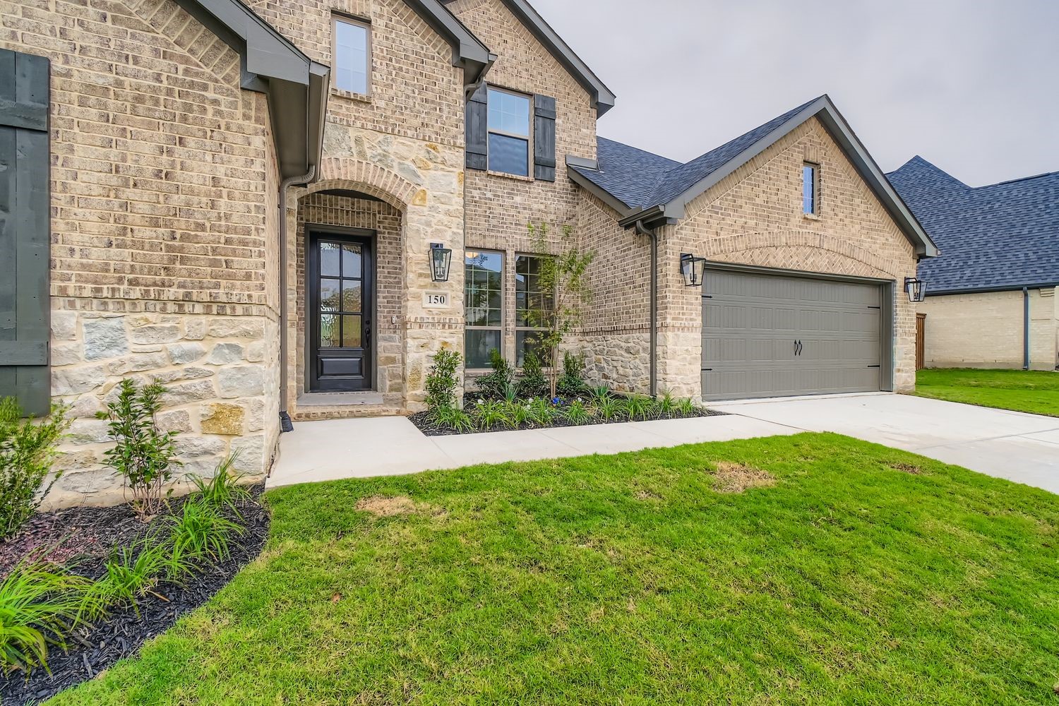 150 Longhorn Bend Rhome TX 76078