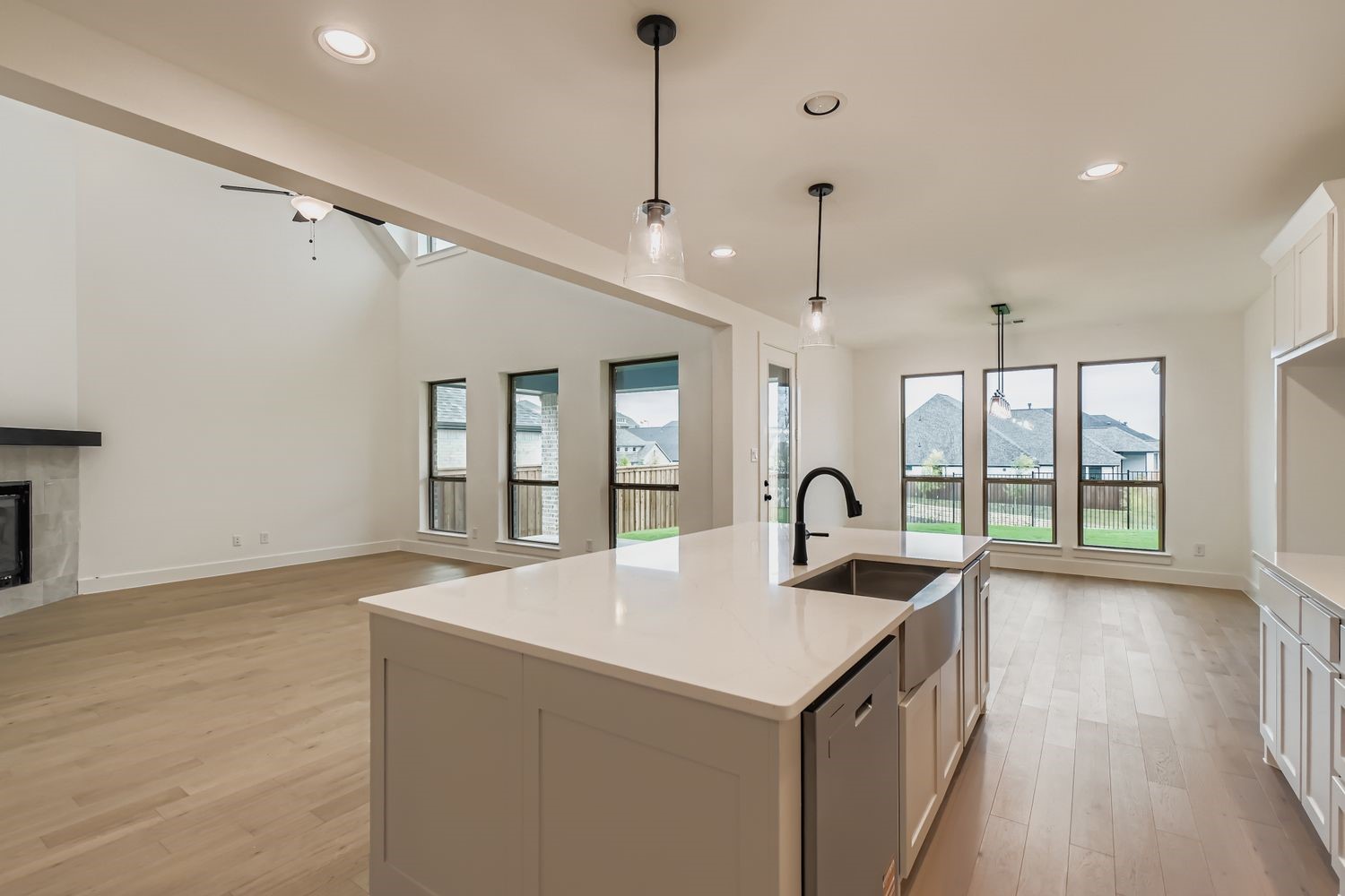 150 Longhorn Bend Rhome TX 76078