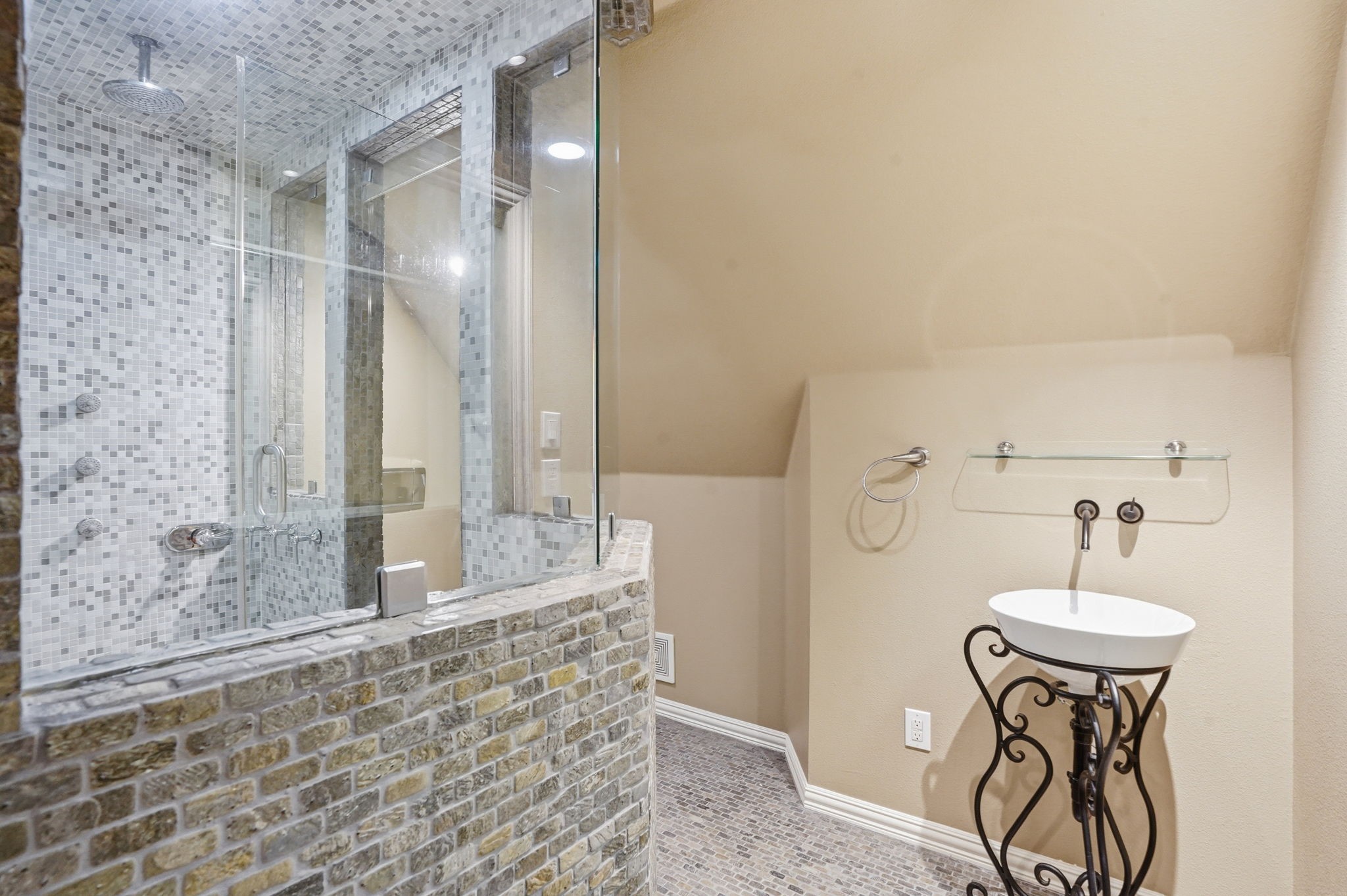 1006 S Wellington Point Road Mckinney TX 75072