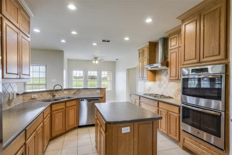 1066 West Road Waxahachie TX 75165