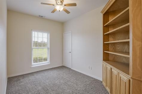1066 West Road Waxahachie TX 75165