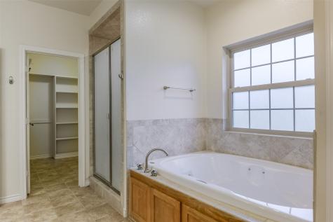 1066 West Road Waxahachie TX 75165