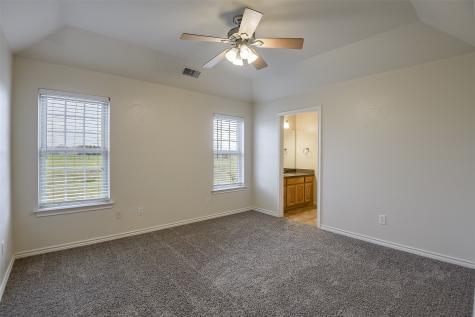 1066 West Road Waxahachie TX 75165