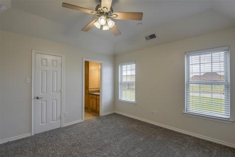 1066 West Road Waxahachie TX 75165