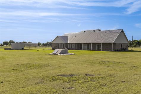 1066 West Road Waxahachie TX 75165