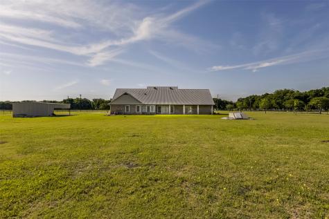 1066 West Road Waxahachie TX 75165