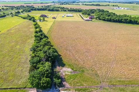 1066 West Road Waxahachie TX 75165