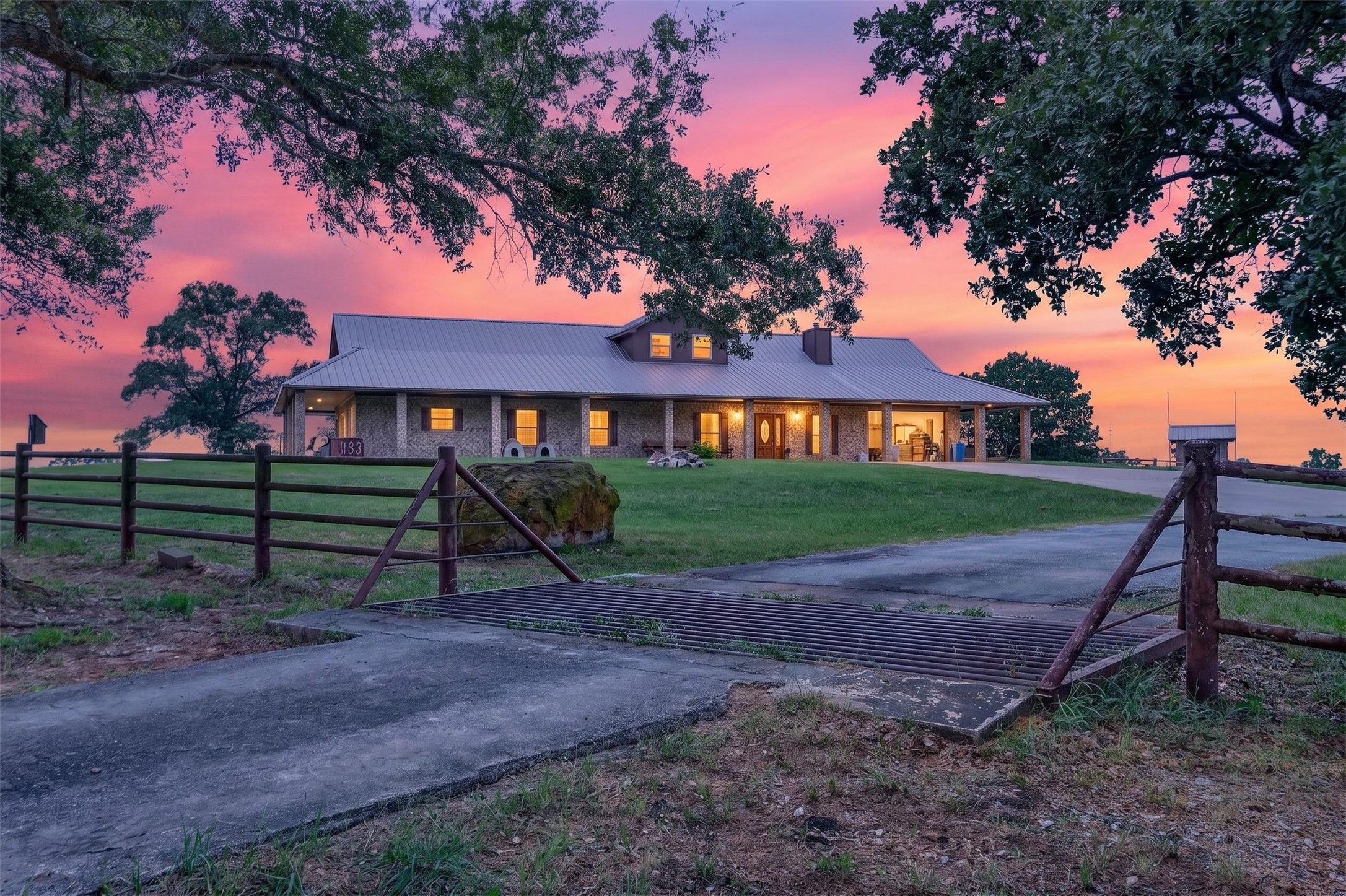 1053 Acr 499 Athens TX 75751