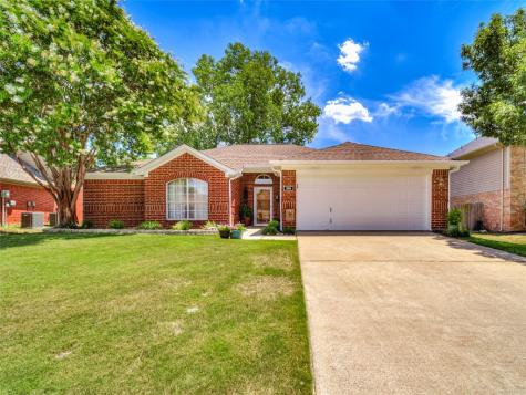 338 Ashley Oak Lane Lake Dallas TX 75065