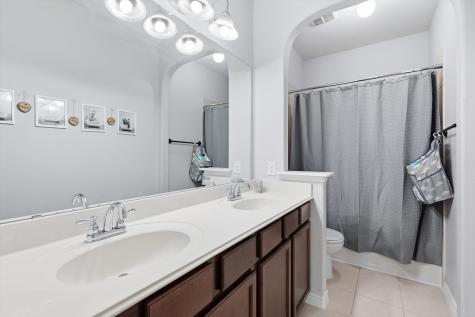 1316 Realoaks Drive Fort Worth TX 76131