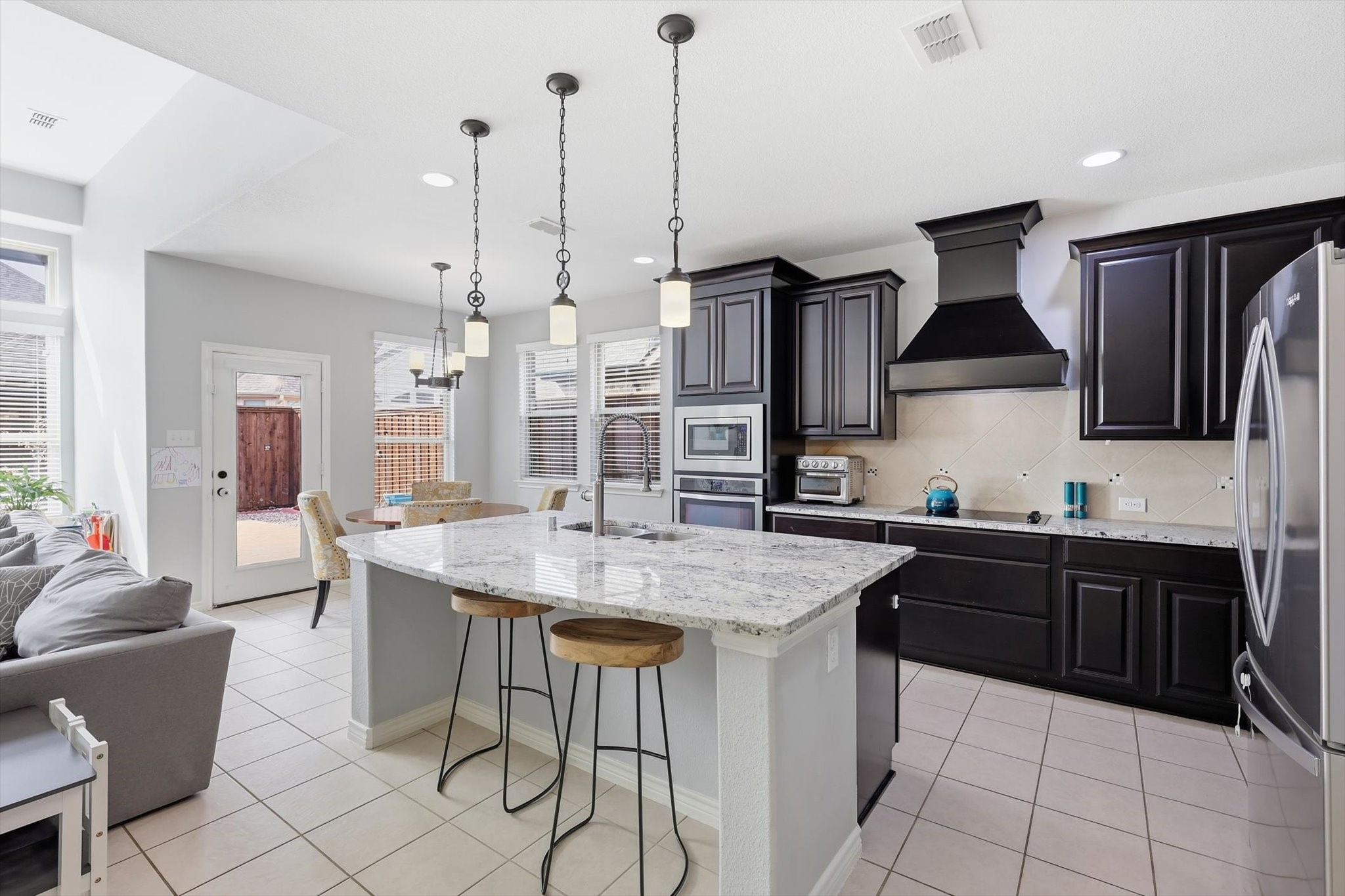 1316 Realoaks Drive Fort Worth TX 76131