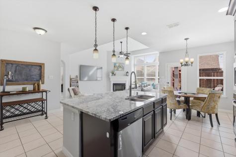 1316 Realoaks Drive Fort Worth TX 76131
