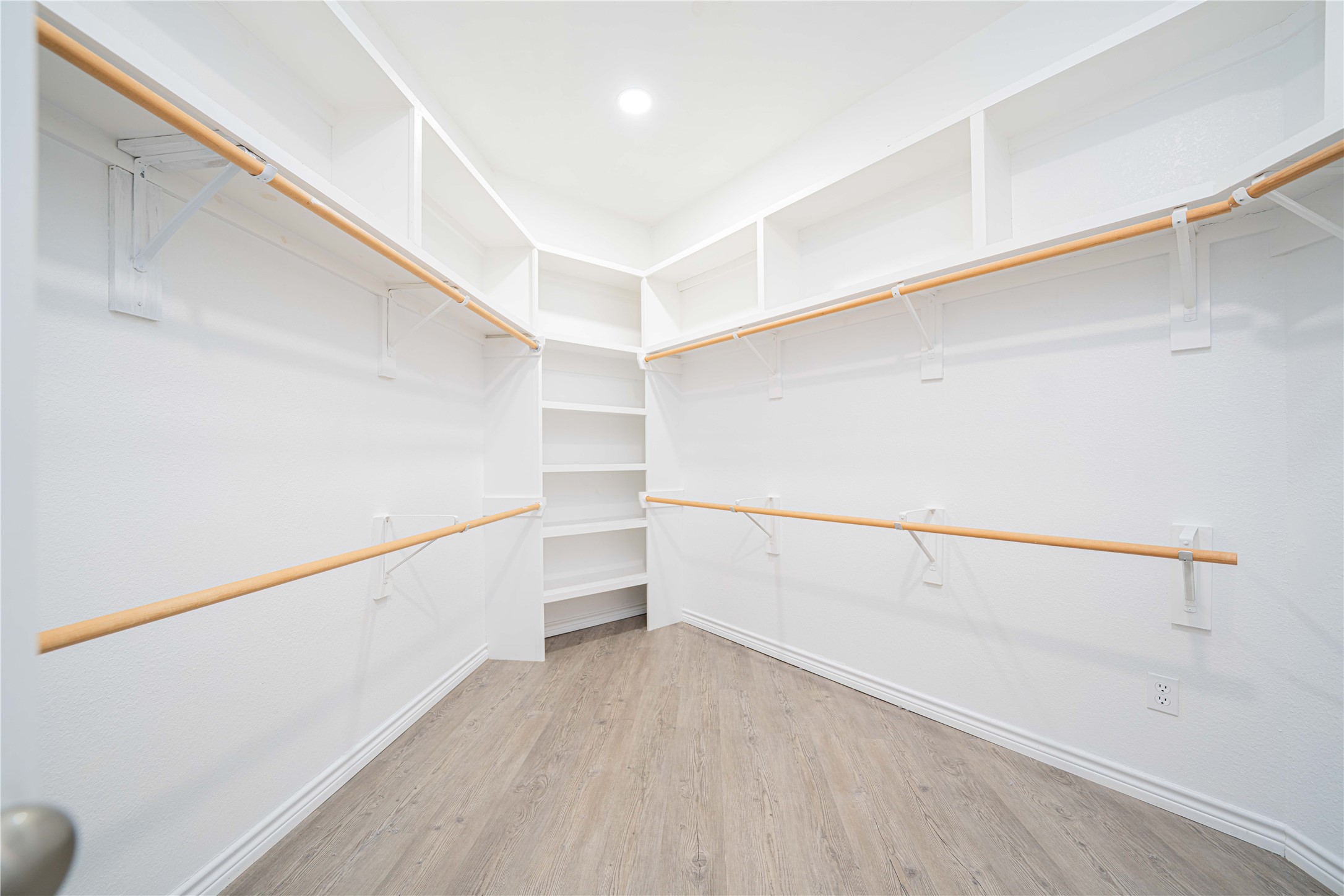 169 Private Road 8519 Van TX 75790