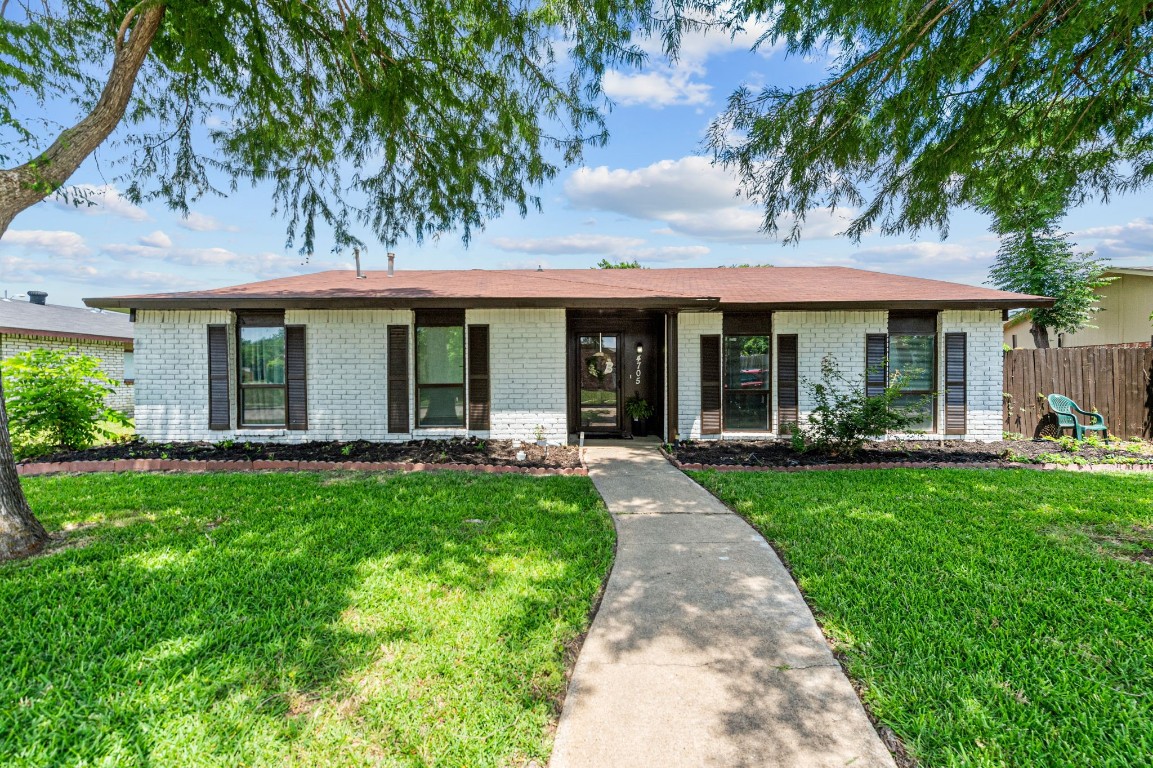 4705 Spanish Trail Grand Prairie TX 75052