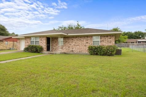 514 N Avenue W Clifton TX 76634