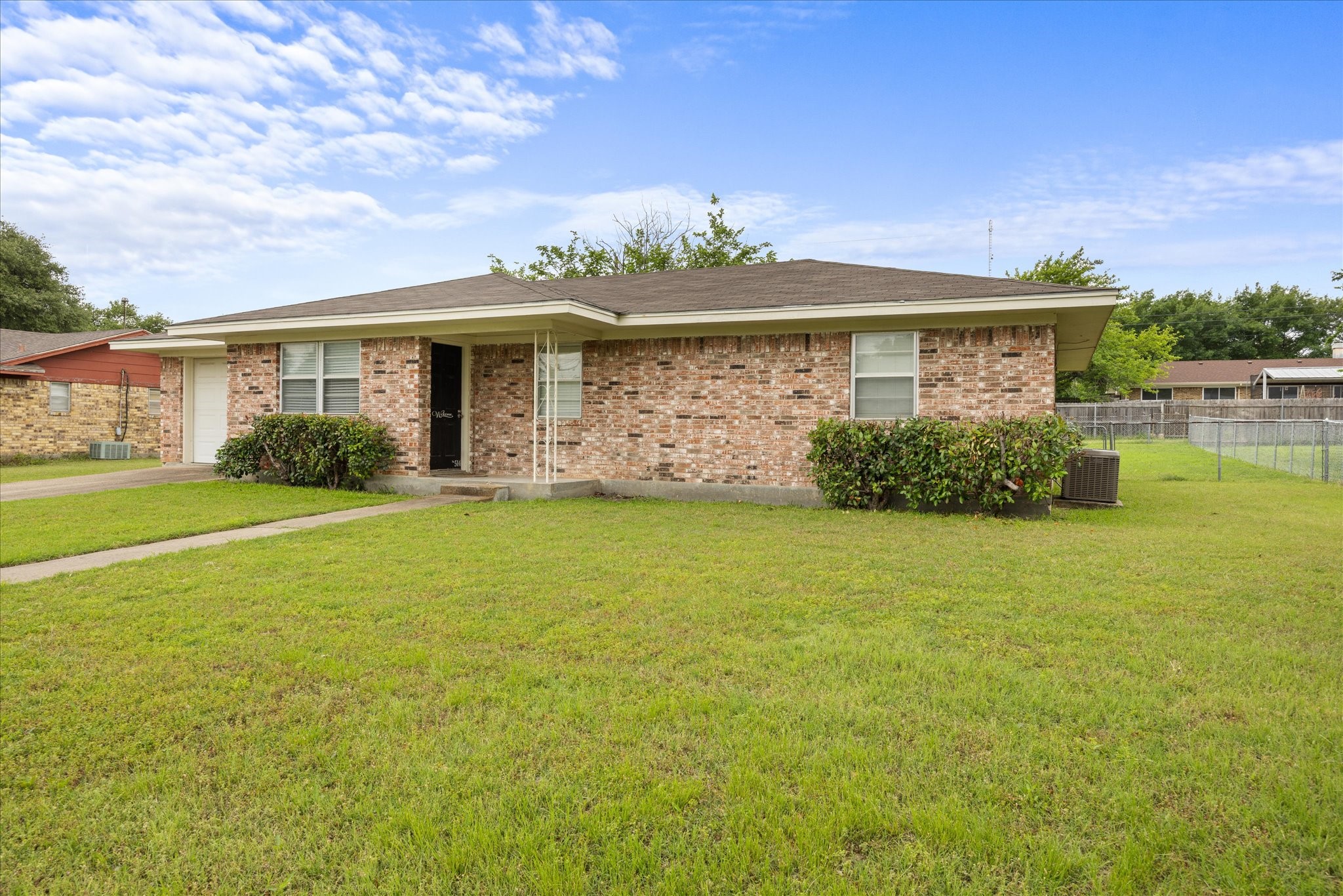 514 N Avenue W Clifton TX 76634