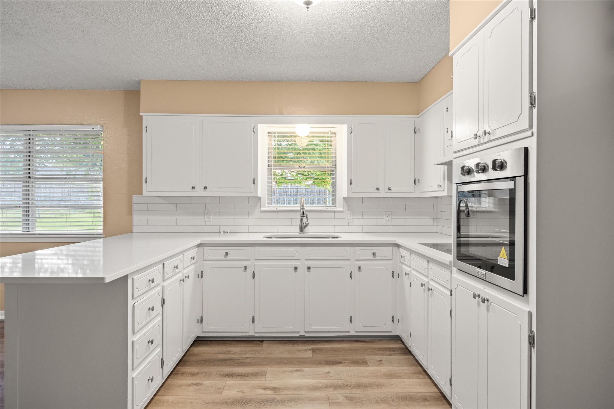 514 N Avenue W Clifton TX 76634