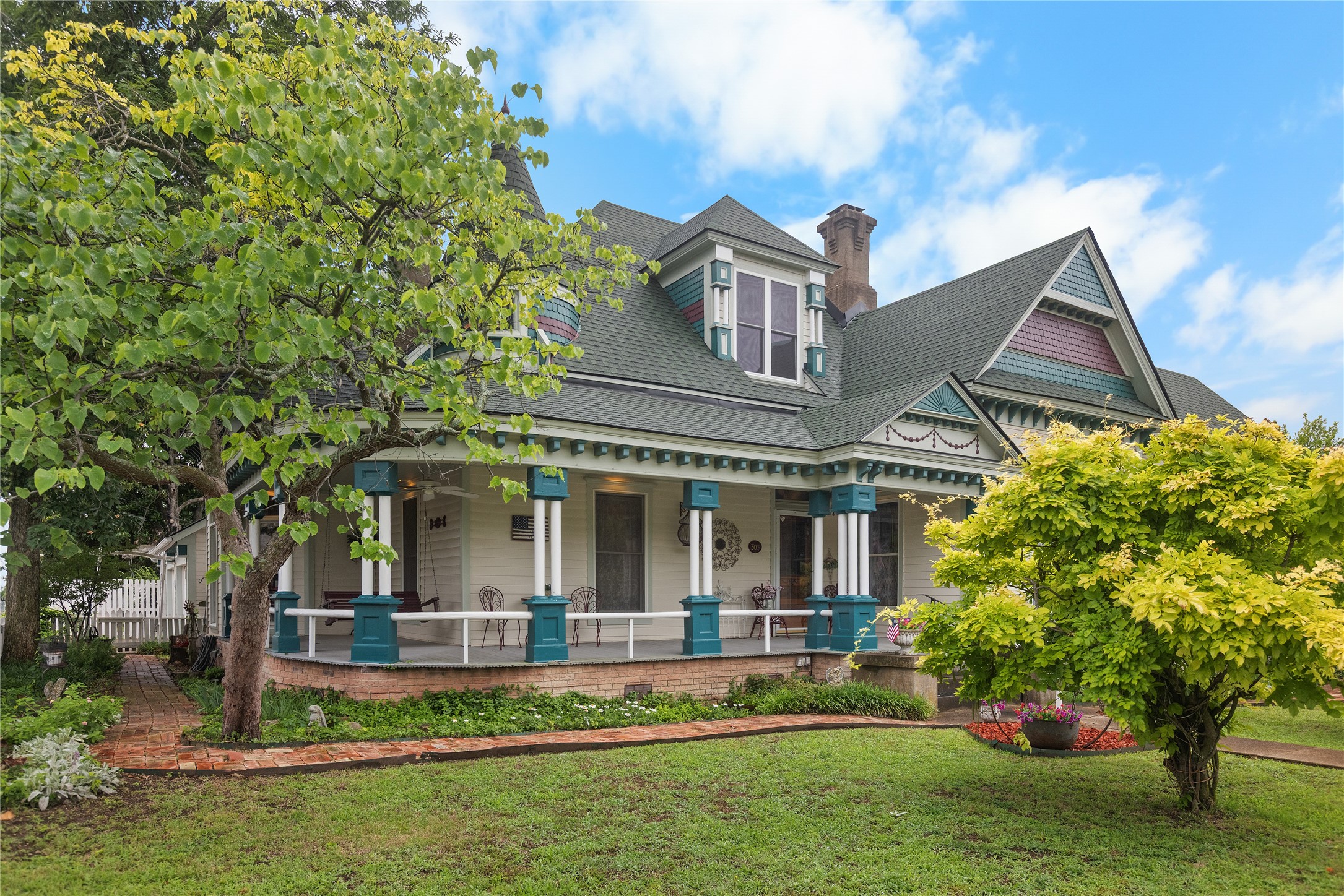 303 W Market Street Honey Grove TX 75446