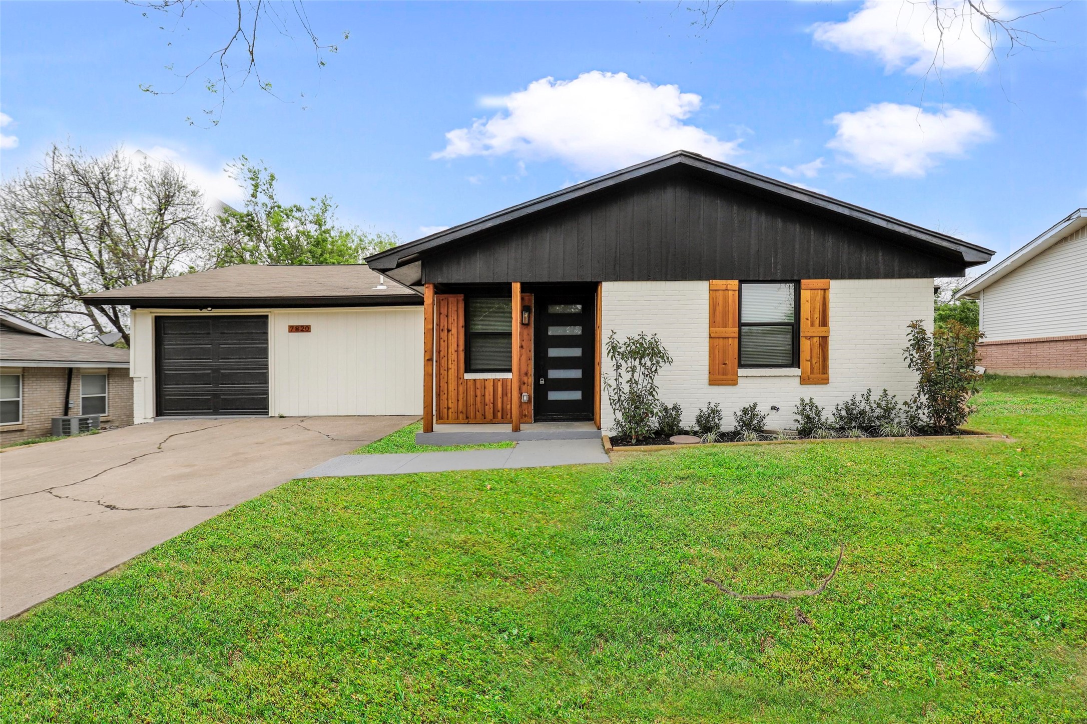 7820 Gaston Avenue Fort Worth TX 76116