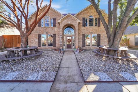 2731 Water Oak Drive Grand Prairie TX 75052
