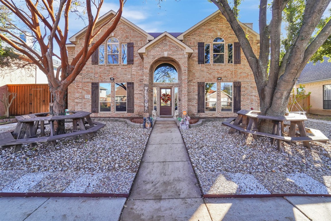 2731 Water Oak Drive Grand Prairie TX 75052