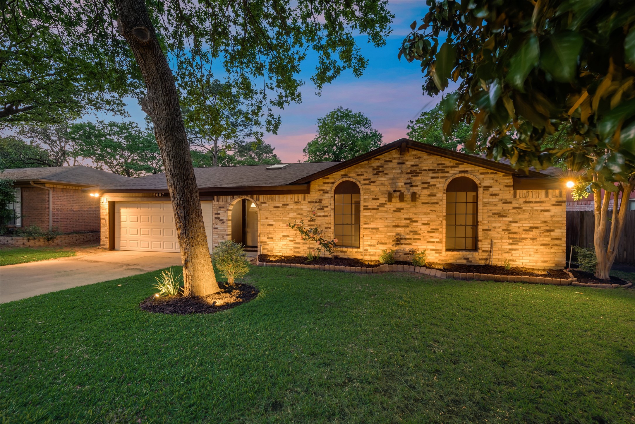 5607 Shady Hill Lane Arlington TX 76016